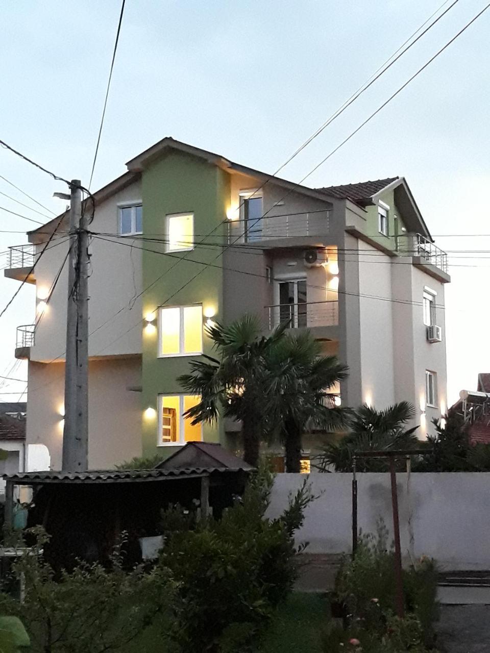Vila & Apartments Matea Gevgelija Eksteriør bilde