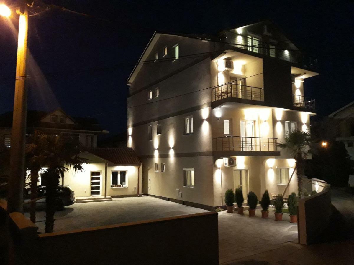 Vila & Apartments Matea Gevgelija Eksteriør bilde